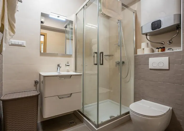 Vipo Prestige Aparthotel 4*