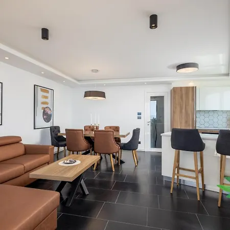Vipo Prestige Apart-hotel 4*