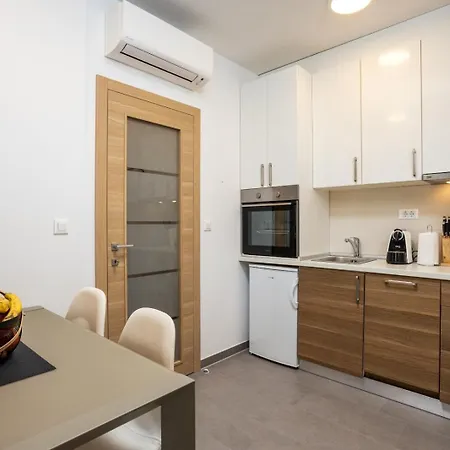 Vipo Prestige Apart-hotel Podstrana
