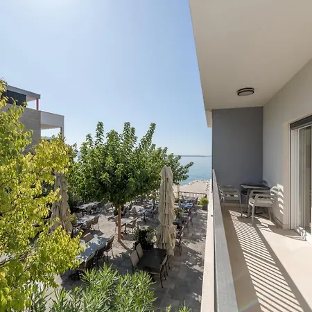 Vipo Prestige Apart-hotel 4*