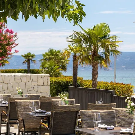 Vipo Prestige Podstrana