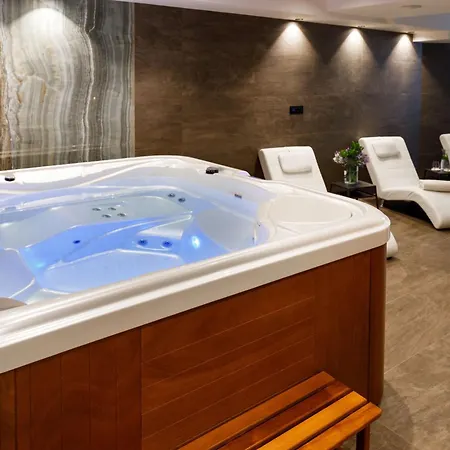 Vipo Prestige 4* Podstrana